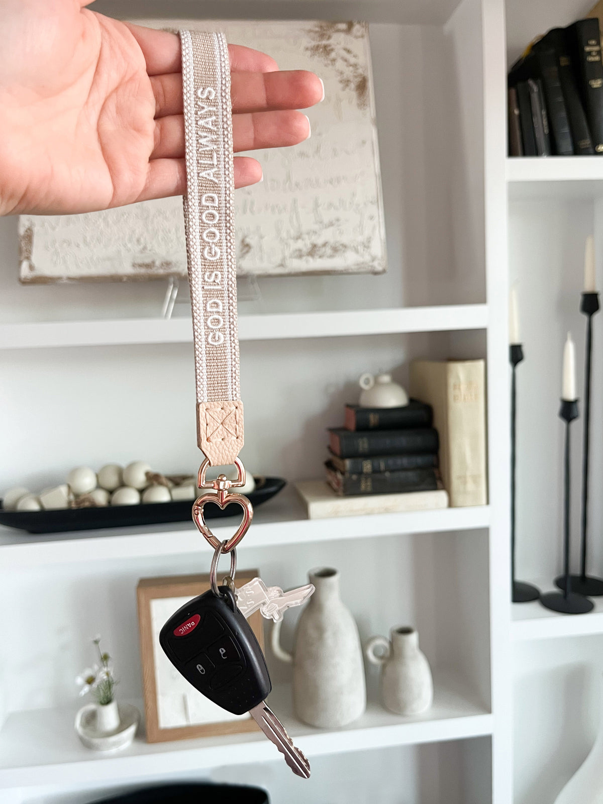 Wristlet Lanyard Keychain